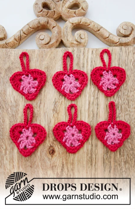0-1359 Be Still My Heart by DROPS Design